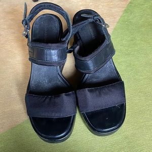 Vagabond shoemaker black wedges